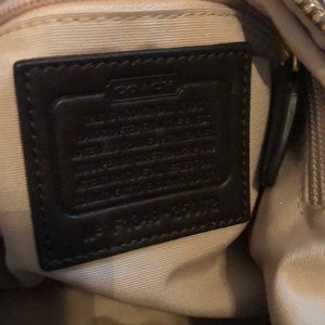 Coach Bags - Coach Shoulder Hans Bag Coach Bags - Coach Shoulder Hans Bag
